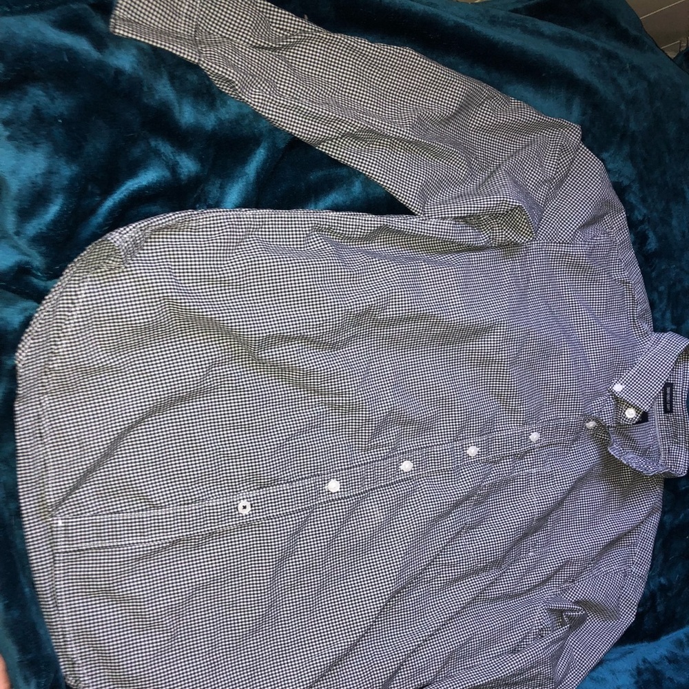 Long sleeve American Eagle outfitters button up.